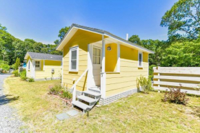 Dreamy Cottage for Two Close to Beaches